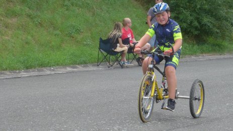 Vydražte startovná na závody Běhej lesy 2018 pro handicapovaného Adámka