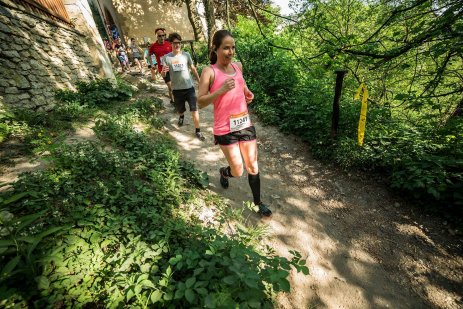 Přeznačená 19km trasa na Karlštejně mění výsledky Lesů pán a Lesů paní